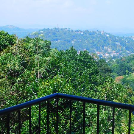 Mount Mirror Resort แคนดี้ ภายนอก รูปภาพ